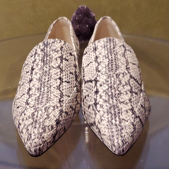 Cole Haan - Flat Shoe - Picture 3 of 9